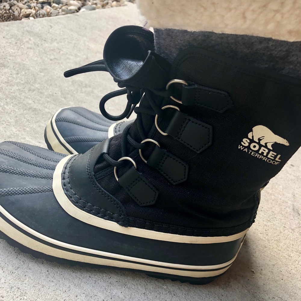 Sorel winter boots size 7.5